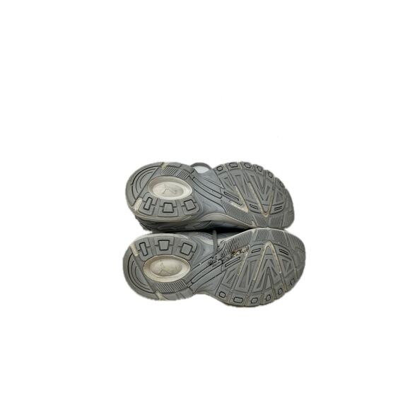 Puma Milenio Tech Sneaker Women's 7 Light Vapor Gray Silver - Picture 4 of 7